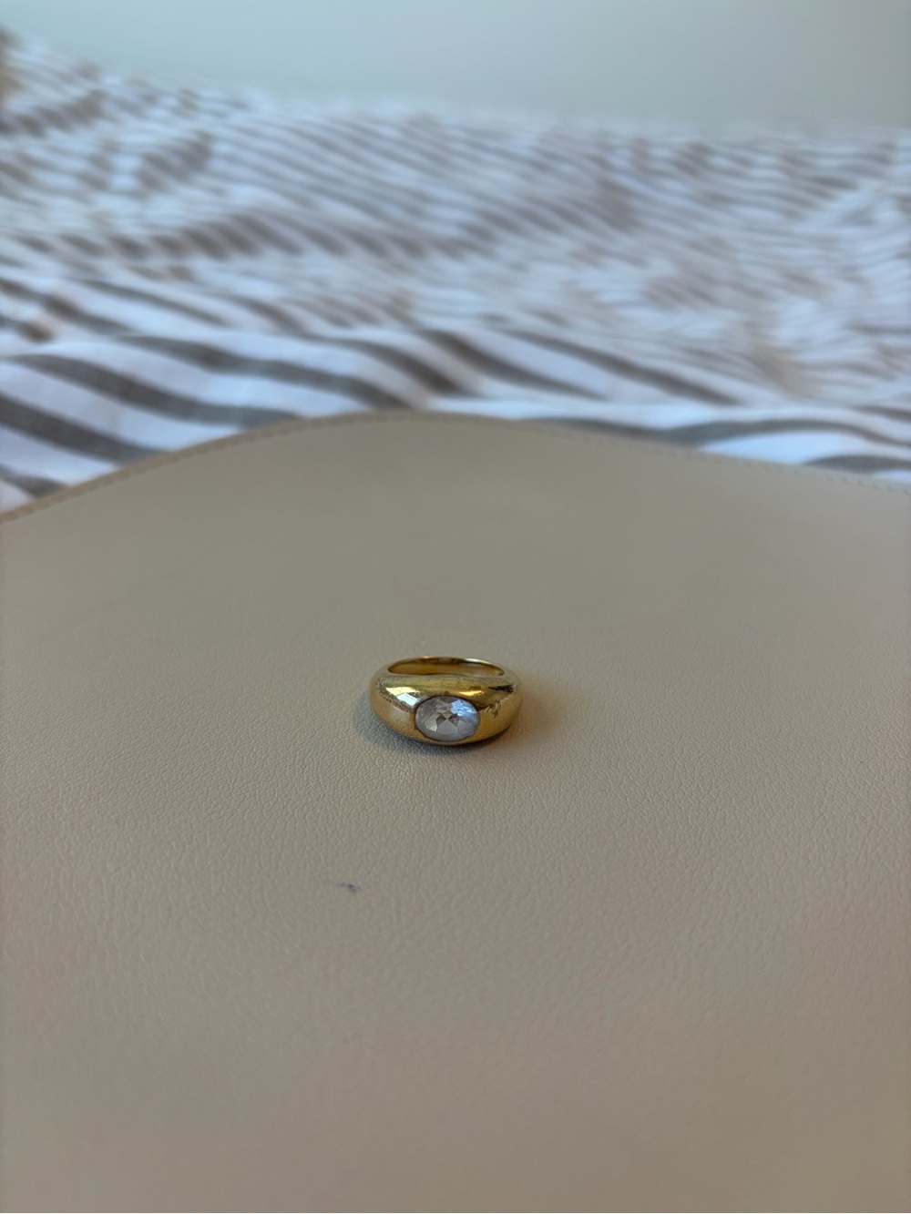Mejuri Candy Dome Oval Ring White topaz and Gold
